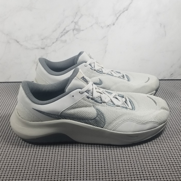 Nike Legend Essential 3 Next Nature Men's Workout Sneakers Shoes 14 - Picture 2 of 9